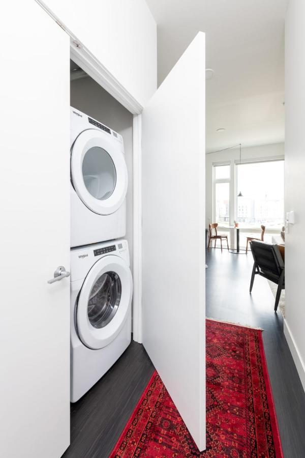 Flexhome Skywalk To Fiserv 1Br Apt U5 Μιλγουόκι Εξωτερικό φωτογραφία